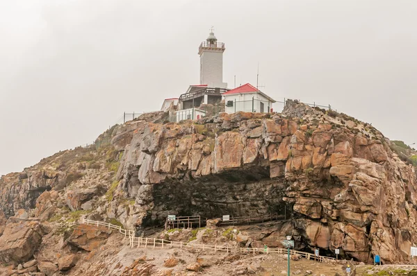 ケープ セント ブレイズ灯台と洞窟 — ストック写真