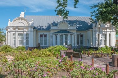 George bina Turizm Bürosu