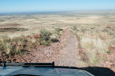 Aşağı yoldan Brukkaros volkan