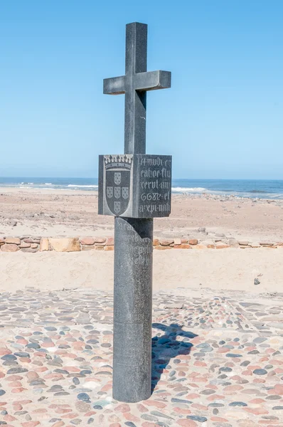 Replica of the cross planted by Diogo Cao — Stock Photo, Image