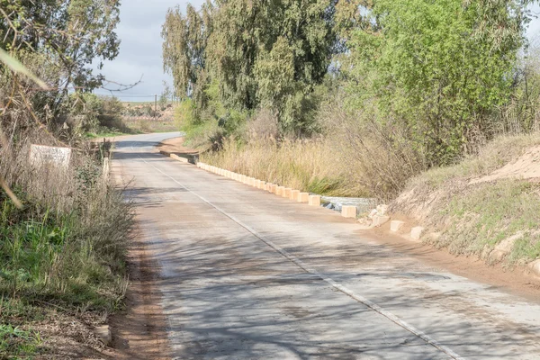 Low water bridge over the Olifants River near Lutzville — Stock Photo, Image