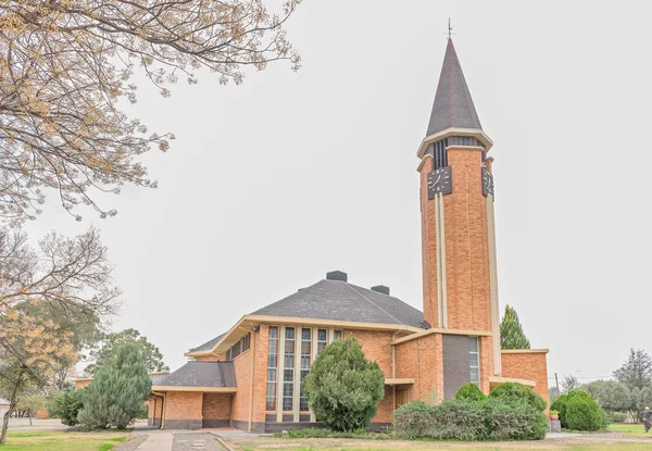 Niederländisch reformierte Kirche in Doppelglas — Stockfoto