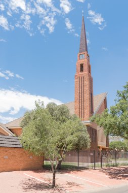 Flamanca kilise Hospitaalpark reform 