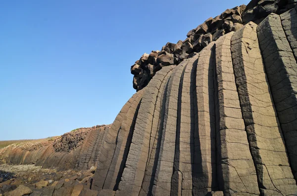 Büyük koyu gri bazalt — Stok fotoğraf