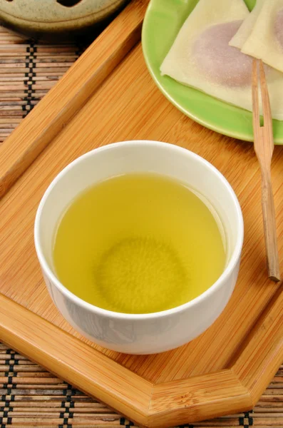 Green tea and Japanese sweet — Stock Photo, Image