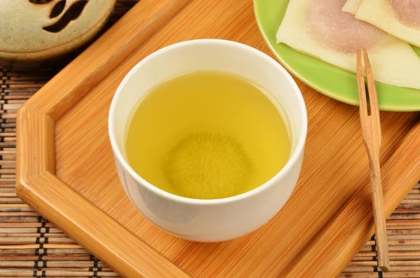 Green tea and Japanese sweet — Stock Photo, Image