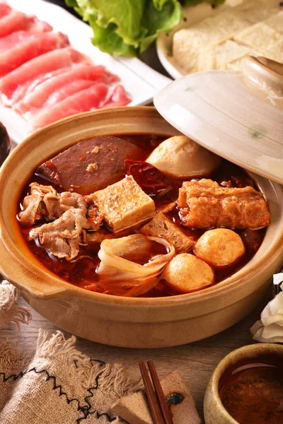 Personal Spicy Hot Pot Pork Tofu Mushrooms Green Leaves — Stock Photo, Image