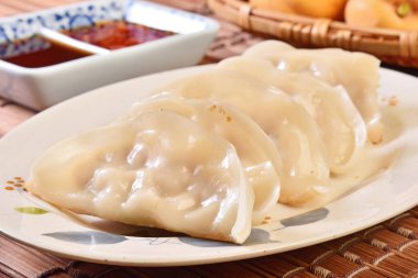 Kızarmış hamur tatlısı Tayvan 'ın en popüler lezzetlerinden biridir.  