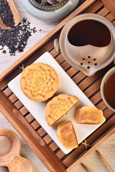 Ananaspudding Mondkuchen Auf Dem Teller — Stockfoto