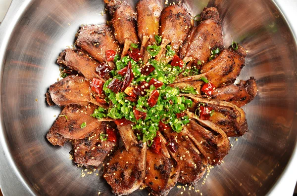 Biber pot ile ördek kafa