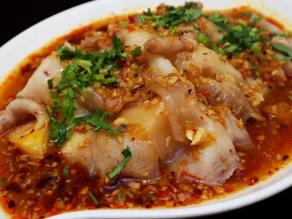 Comida china cocina yunnan, Cerdo en rodajas con salsa especial —  Fotos de Stock
