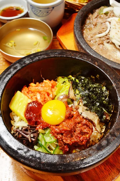 Cocina coreana-Bibimbap —  Fotos de Stock