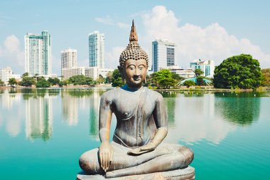 Colombo tapınakta budhist