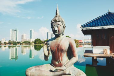 Colombo tapınakta budhist