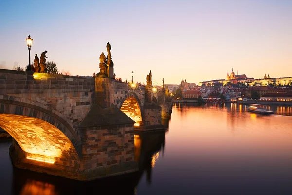 Charles bridge at the amazing sunset — Stock Photo, Image