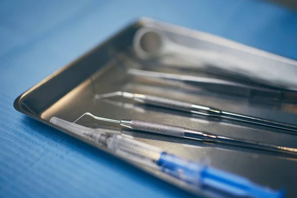 Close View Arrangement Dental Tools Tray Dental Office — Stock Photo, Image