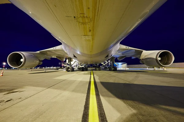 Cargo airplane — Stock Photo, Image