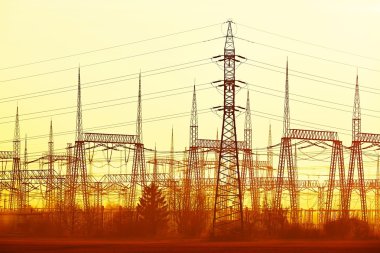 Electricity pylons clipart