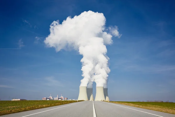 Nuclear power plant — Stock Photo, Image