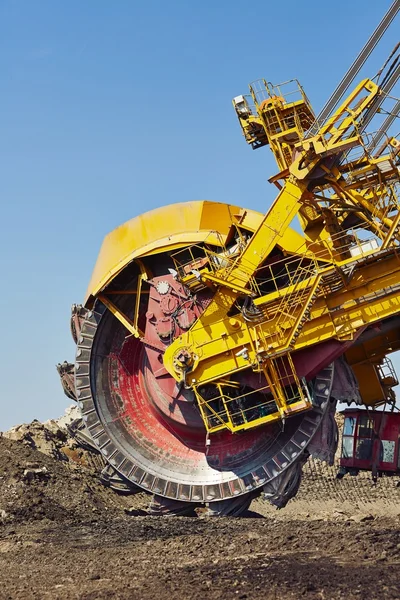 Enorme macchina mineraria — Foto Stock