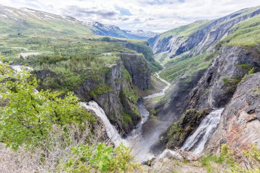 Voringsfossen Şelaleleri Norveç 'te Hardangervidda yakınlarında