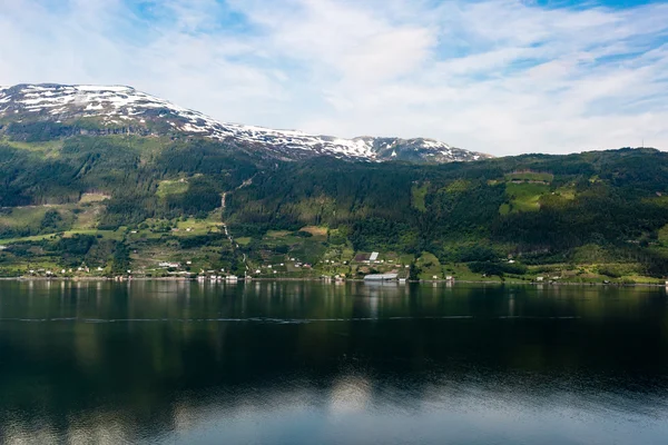 Landschaft in der Nähe des Hardangerfjords in Norwegen — Stockfoto