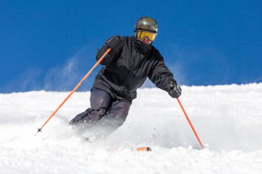 Erkek kayakçı Kayak Kayak Merkezi