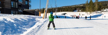 Çocuk üzerinde Trysil asansörde sürükle