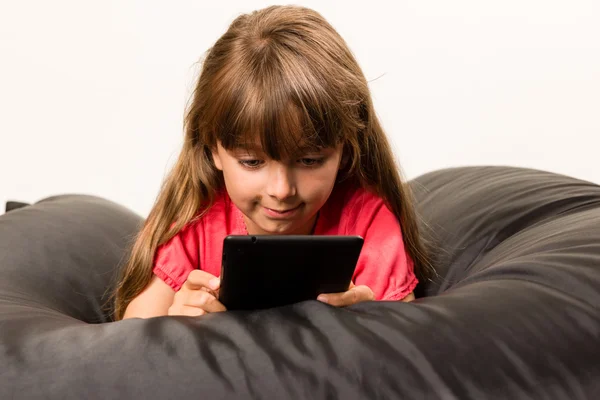 Menina com tablet — Fotografia de Stock