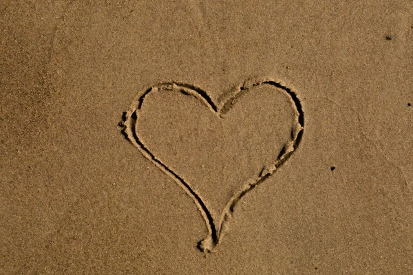 Hart in zand getrokken — Stockfoto