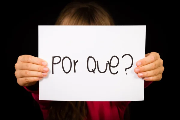 Child holding sign with Portuguese word Por Que - Why — Stock Photo, Image