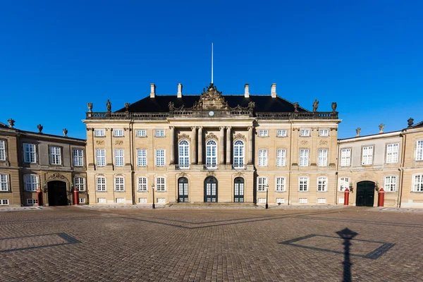 Dánský královský zámek amalienborg — Stock fotografie