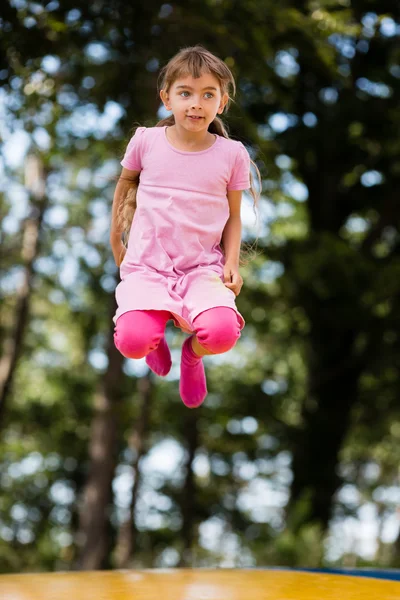 Young girl — Stock Photo, Image