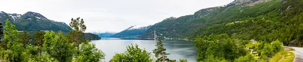 Панорама Hardangerbrua міст — стокове фото