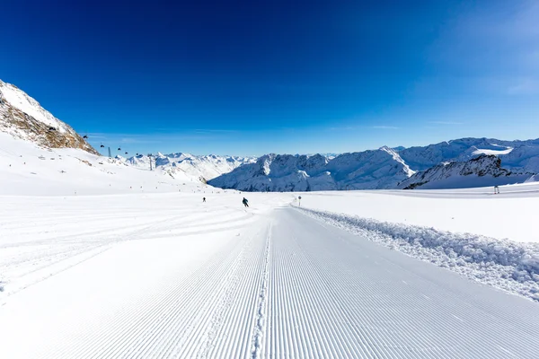 索尔登地方整齐的滑雪坡 — 图库照片