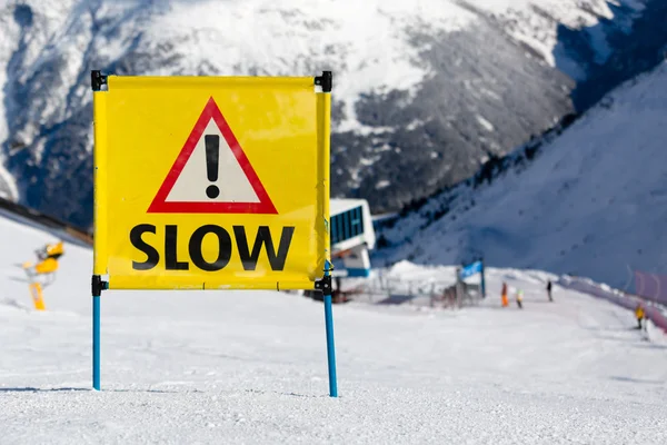 Yellow warning sign — Stock Photo, Image