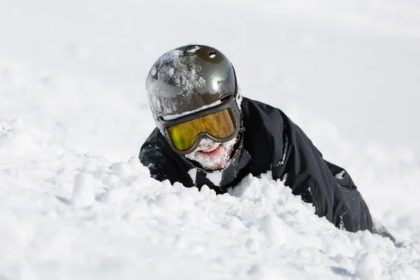 Skier skiing on ski slope — Stock Photo, Image