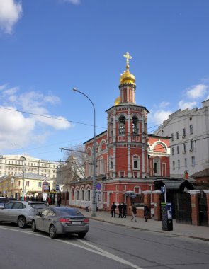 Slavyanskaya Meydanı'nda Kulishki Tüm Azizler Kilisesi, Moskova Patriği ve Tüm Rusya, dönüm noktası bir çiftlik
