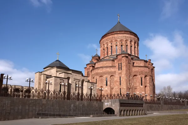 Moskova'daki Ermeni kilise kompleksi, Rab'bin Transfigürasyonu Katedrali, Ataerkil Exarch'ın ikametgahı, Klasik Ermeni mimarisi