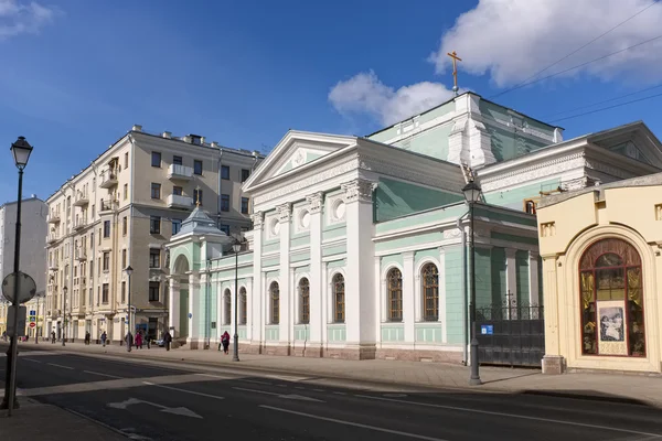 三位一体的寺庙在 Gryazeh 在波克罗夫斯基门, 街道 Pokrovka, 13, 19 世纪, 地标 — 图库照片