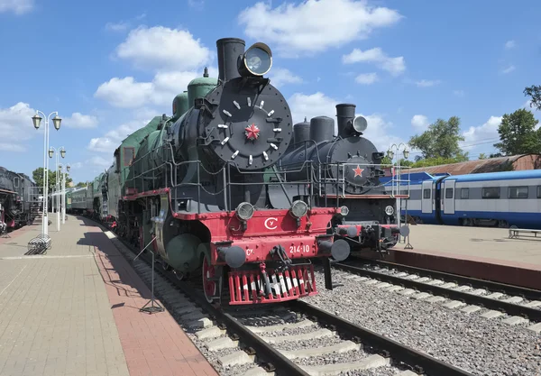 Série de locomotivas soviéticas de passageiros "Sormovskiy strengthened" Su 214-10, apelido - "drying", "Soviet Preri", construído em 1938 Kolomensky Machine-Building Plant — Fotografia de Stock