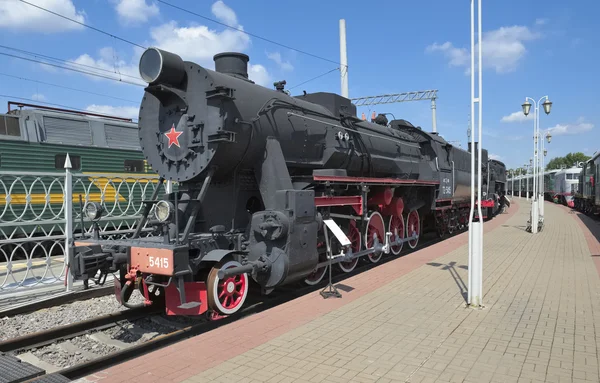A locomotiva TE Series (Trophy, série equivalente E) TE-5415, foi desenvolvida na Alemanha durante a Segunda Guerra Mundial, construída em 1943, na URSS entrou como troféu — Fotografia de Stock