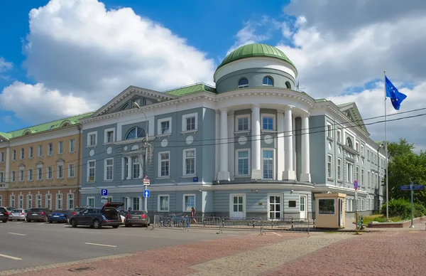 A view of the building of the Delegation of the European Union to Russia, Kadashevskaya Naberezhnaya 14/1 — Stock Photo, Image