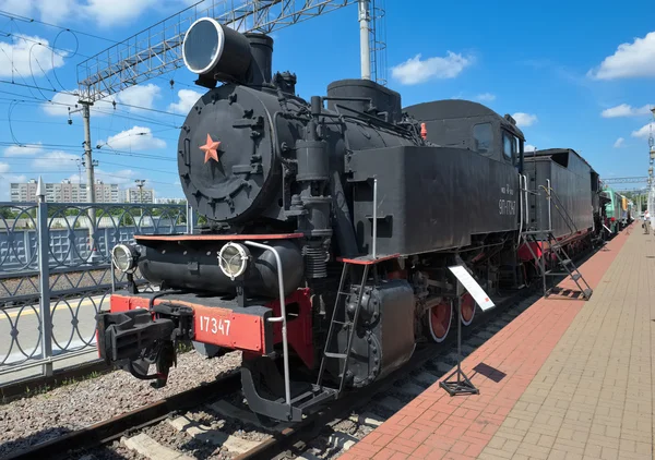 Музей железнодорожного транспорта Московской железной дороги, советский промышленный паровоз 9П-17347 использовался для шунтирования, построенный в 1953 году — стоковое фото