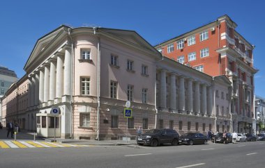 Eski karlı ev Khomyakov Moskova