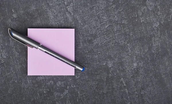 Ball Pen Office Pink Stick Note Gray Background Copy Space — Stock Photo, Image