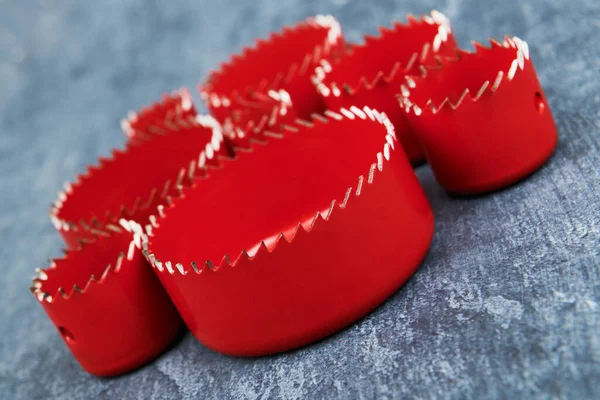 Tahtada çalışmak için testereler, keskinliğin yüzeysel derinliği.