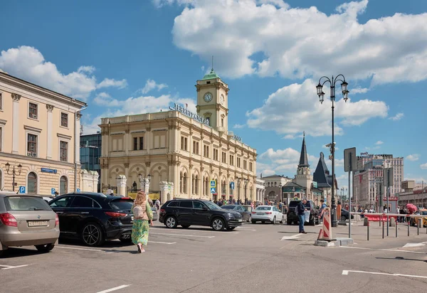 Moszkva Oroszország 2021 Május Kilátás Parkolóra Moszkvai Leningradszkij Pályaudvar Épülete — Stock Fotó