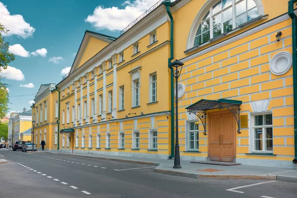 러시아 정부하 에서의 연구소 러시아 모스크바 2021 — 스톡 사진