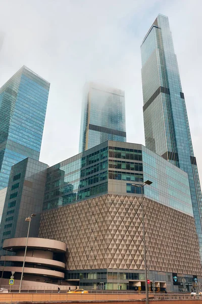 View Futuristic Towers Moscow City Business Center Cloudy Foggy Day — Stock Photo, Image